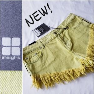 INSIGHT NEW! yellow fringed denim Dipper Shorts 🤍size 6